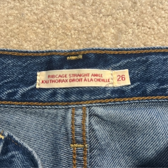 Levi’s Ribcage Straight Ankle Button Fly Premium Jean Busted Knee Medium Wash-26 - Picture 6 of 8